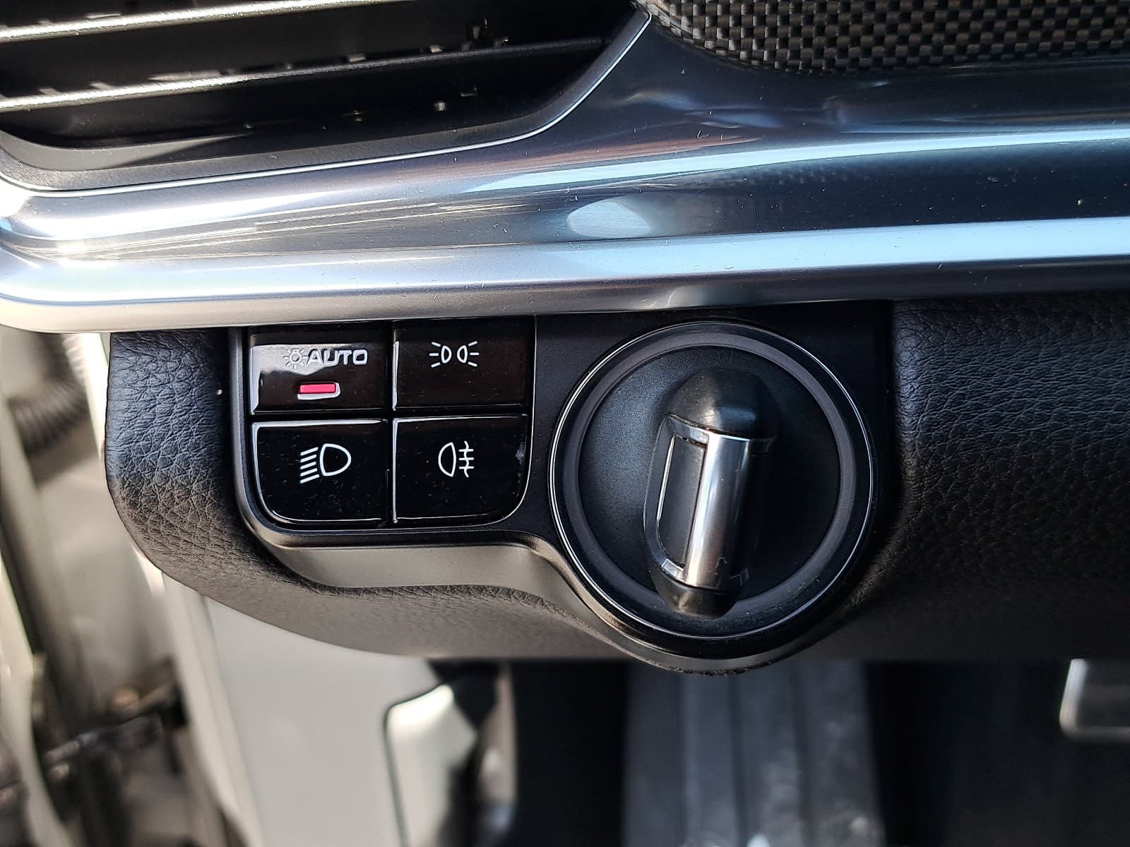Used 2018 Porsche Panamera 4S AWD/4WD image 29