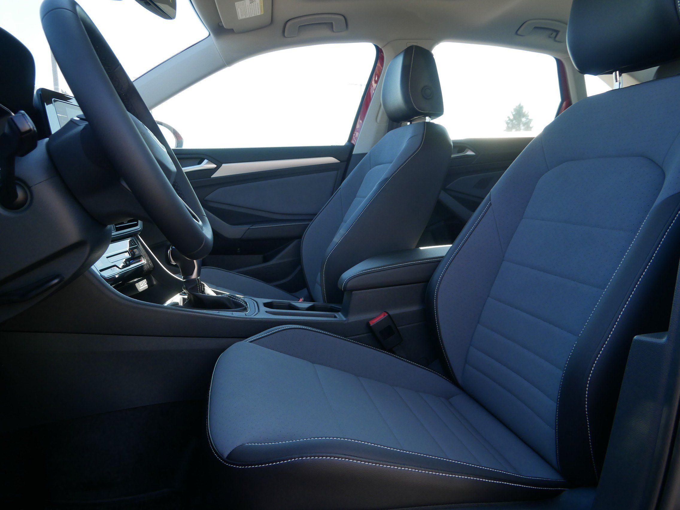 New 2026 Volkswagen Jetta SE FWD image 4