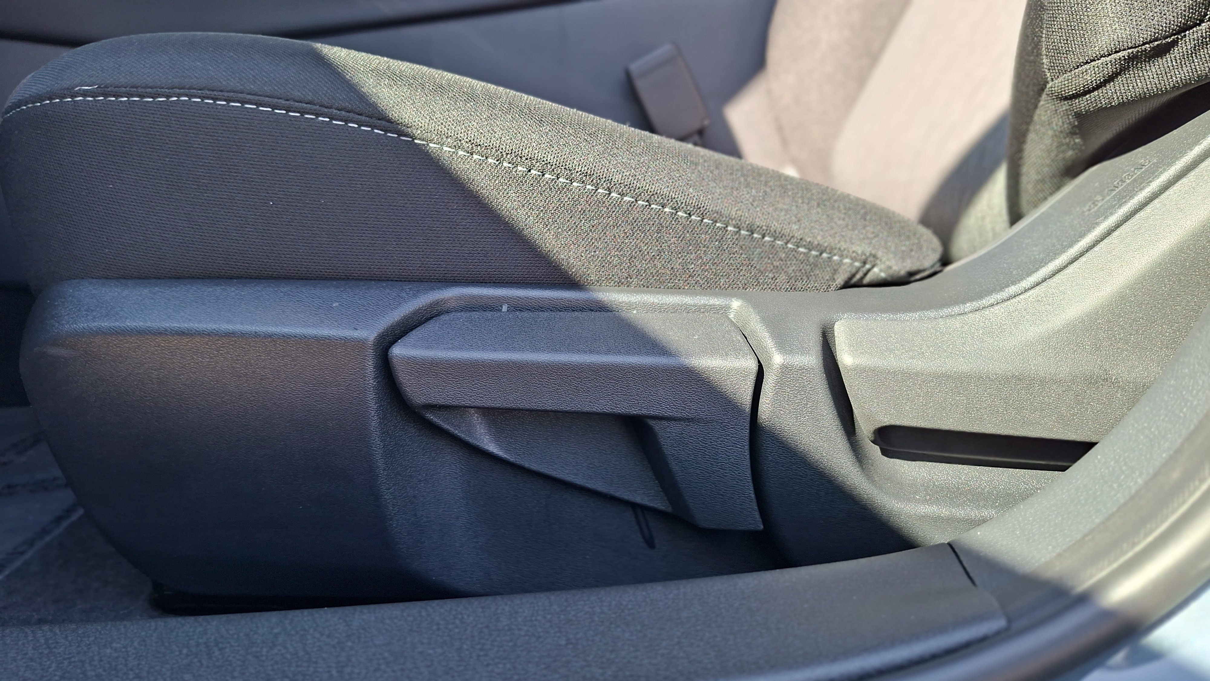 New 2026 Nissan Sentra SV w/ SV Convenience Package FWD image 13