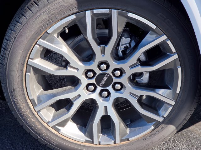 New 2027 GMC Acadia Denali Ultimate w/ LPO, Floor Liner Package AWD/4WD image 13