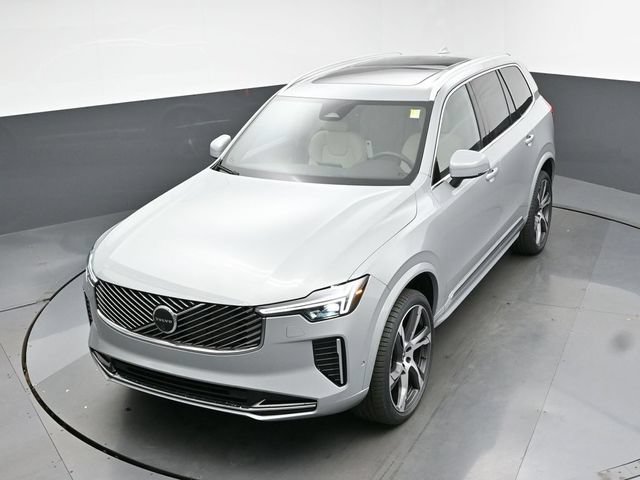 New 2026 Volvo XC90 B5 Plus w/ Protection Package Premier AWD/4WD image 46