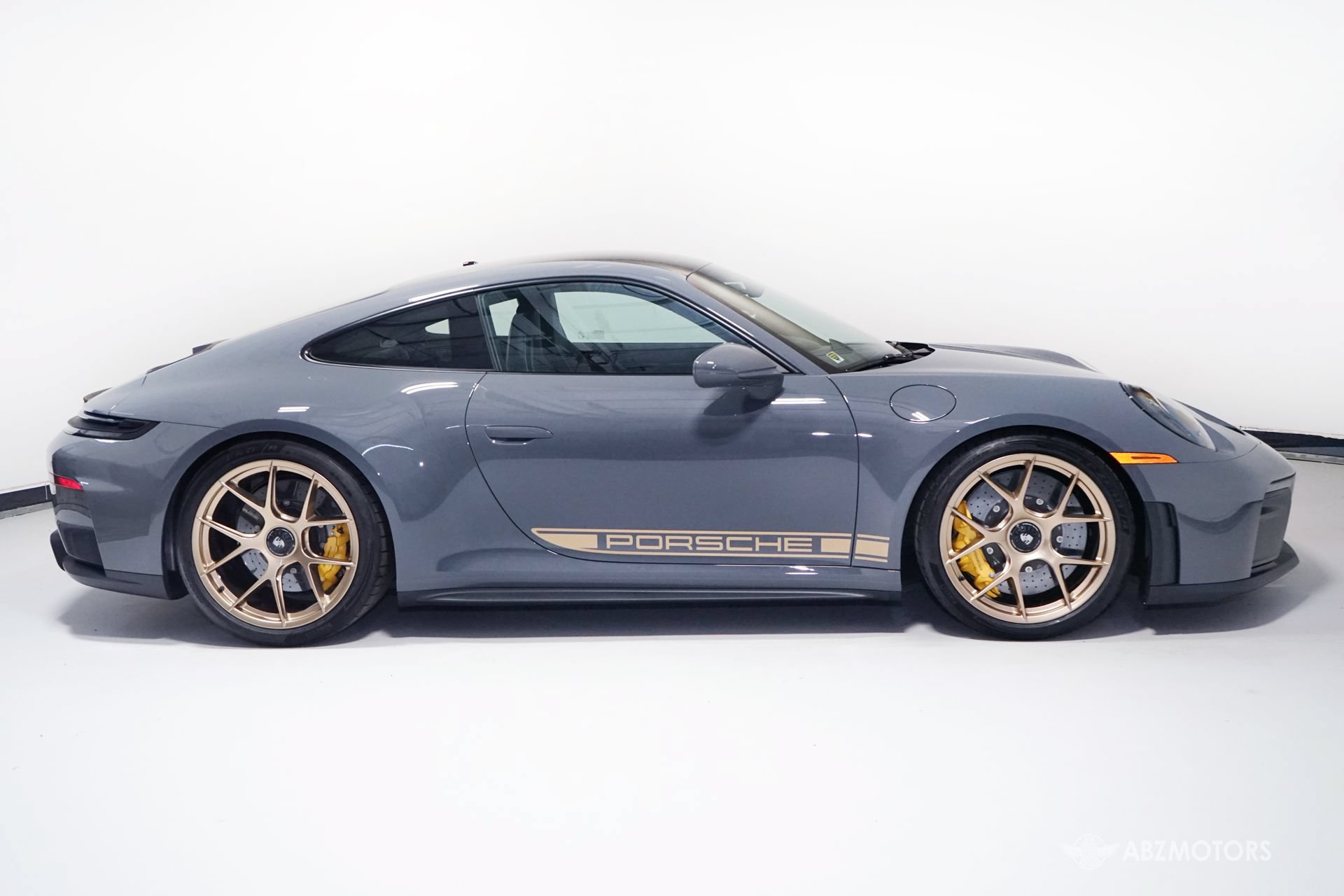 Used 2026 Porsche 911 GT3 RWD image 3