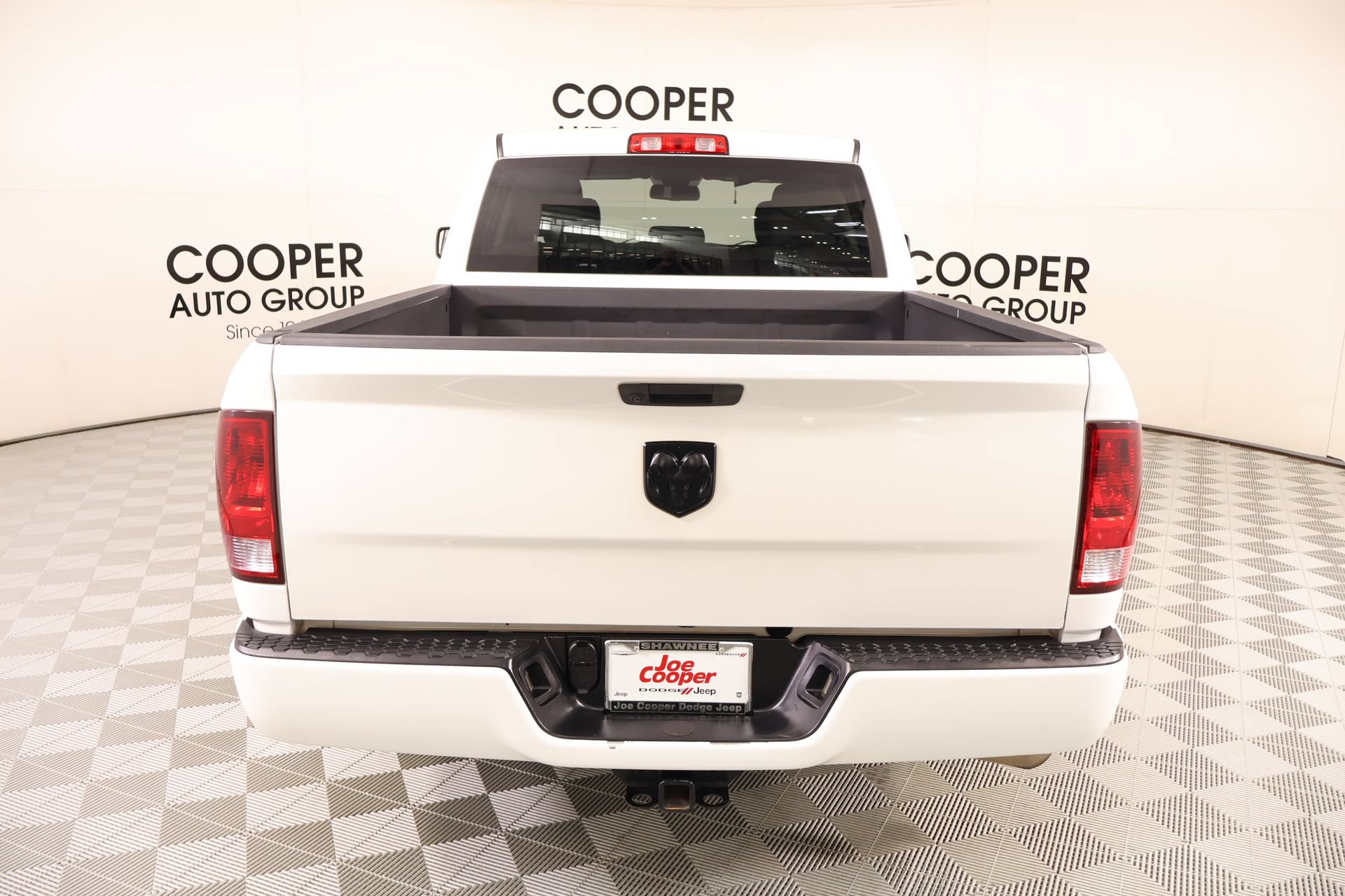 Used 2020 RAM 1500 Tradesman w/ Chrome Plus Package RWD image 20