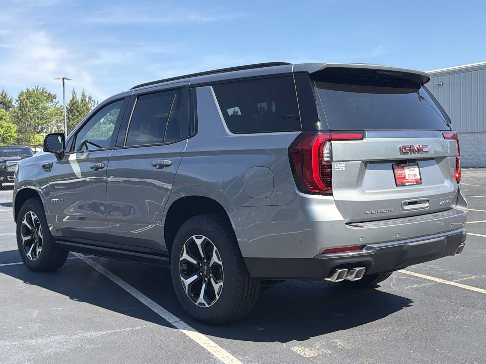 New 2026 GMC Yukon AT4 w/ AT4 Premium Package AWD/4WD image 25
