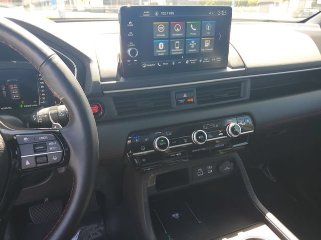 Used 2025 Honda Pilot Black Edition image 25
