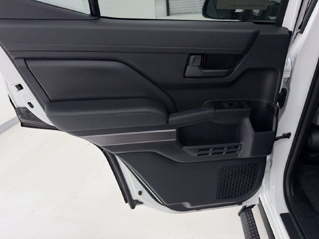 New 2026 Toyota 4Runner SR5 AWD/4WD image 35