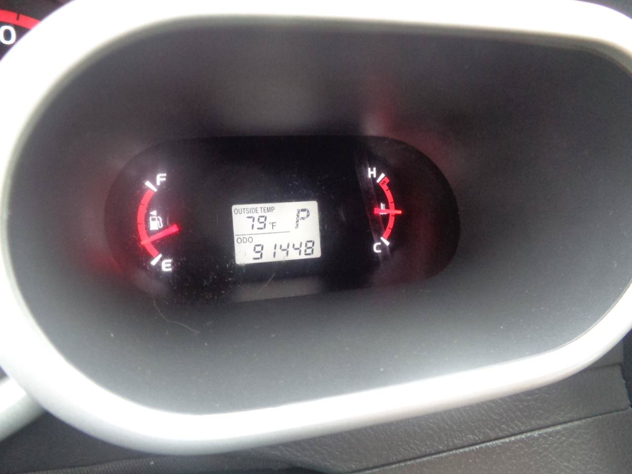 Used 2009 Toyota Matrix FWD image 30