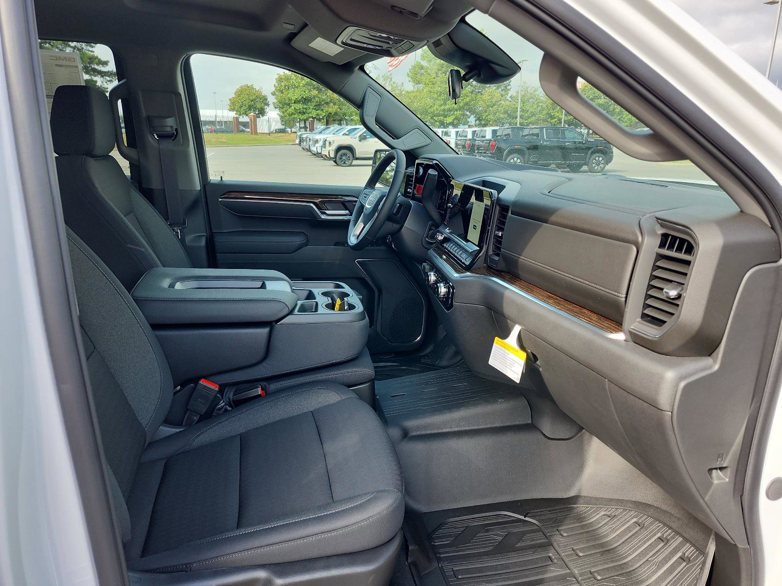 New 2026 GMC Sierra 1500 Elevation image 8