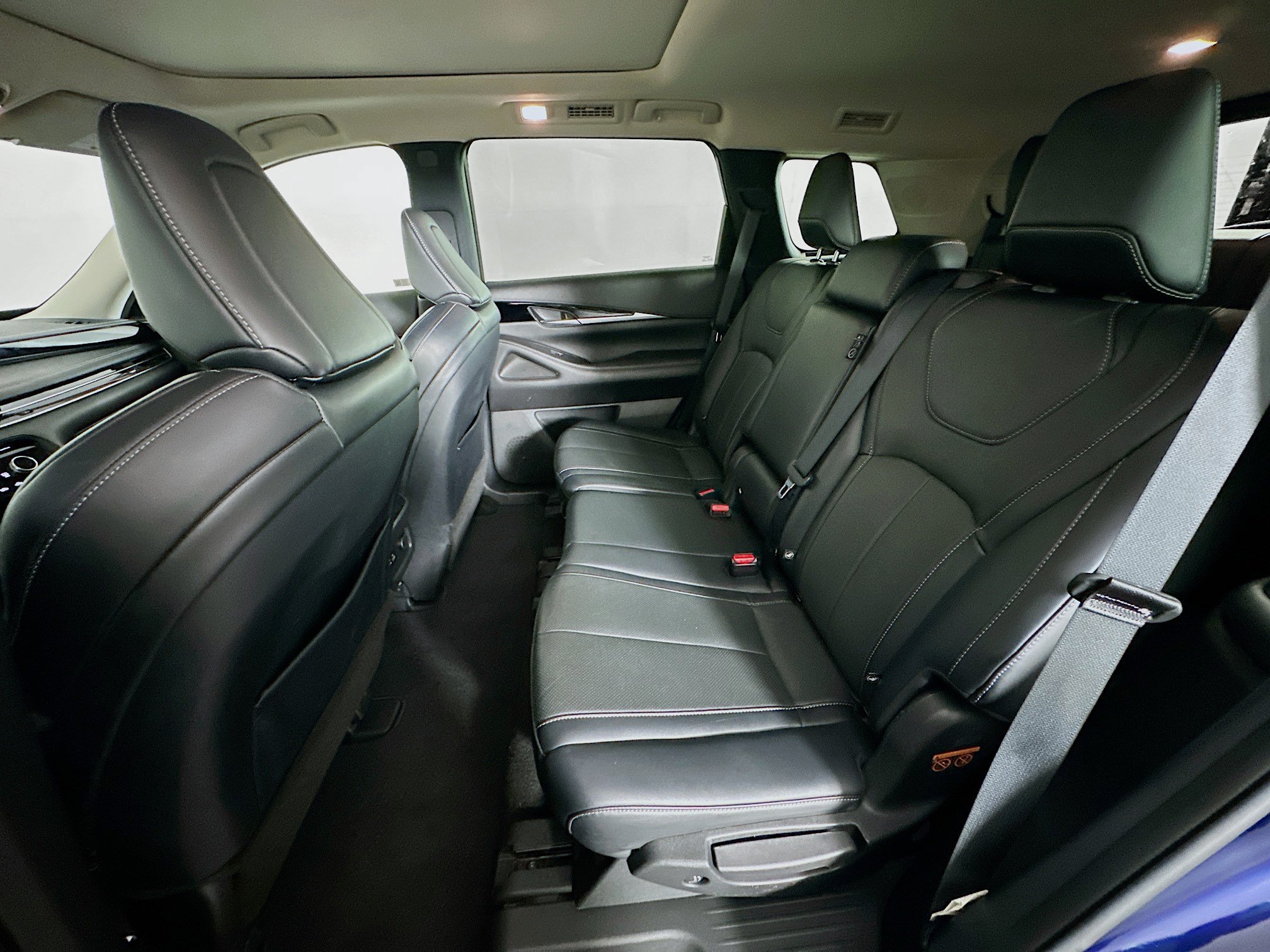 Used 2023 INFINITI QX60 Pure AWD/4WD image 29