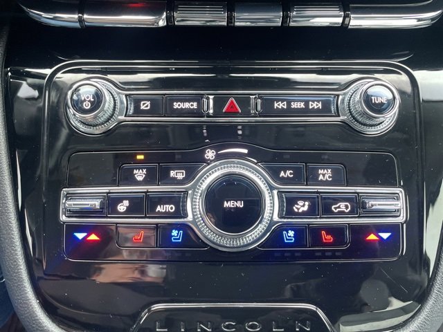 Used 2022 Lincoln Corsair Reserve w/ Equipment Group 201A image 29