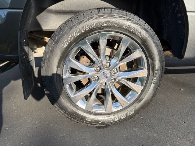 Used 2016 Ford F150 XLT w/ Equipment Group 302A Luxury AWD/4WD image 19