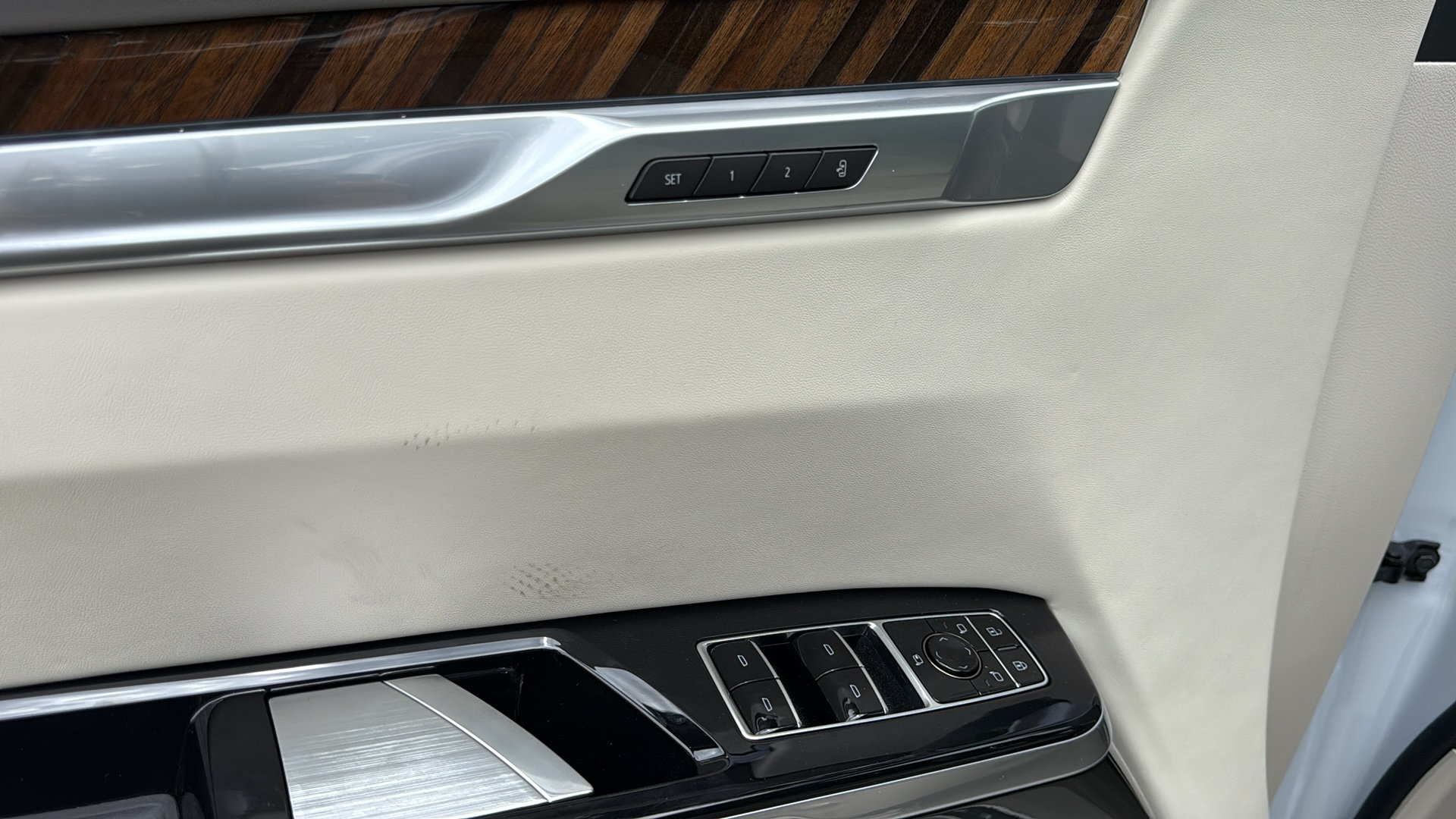 New 2026 Cadillac Escalade Platinum Sport w/ LPO, Floor Liner Package AWD/4WD image 11
