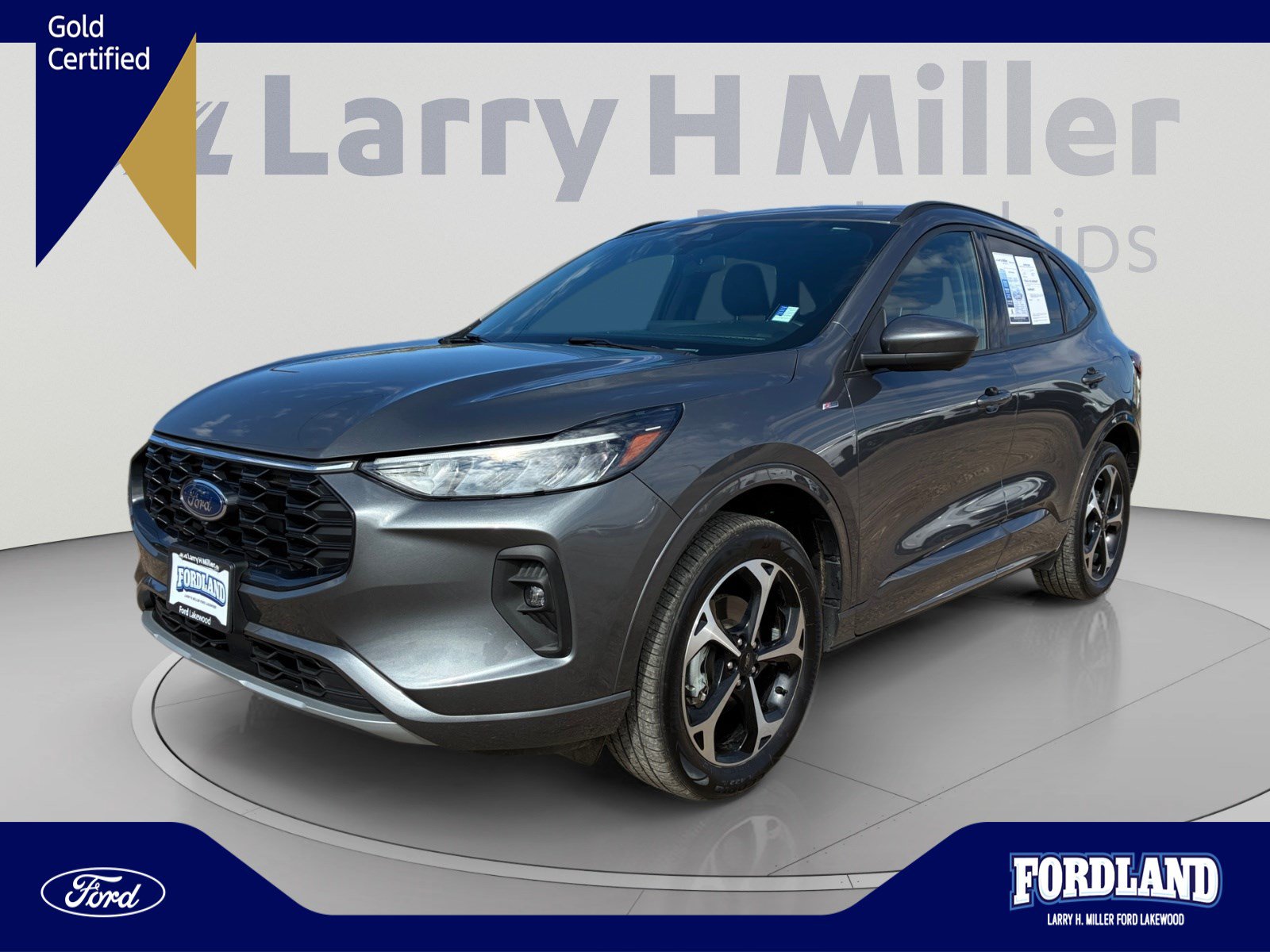 Used 2024 Ford Escape ST-Line Select w/ Tech Pack #2 AWD/4WD image 1