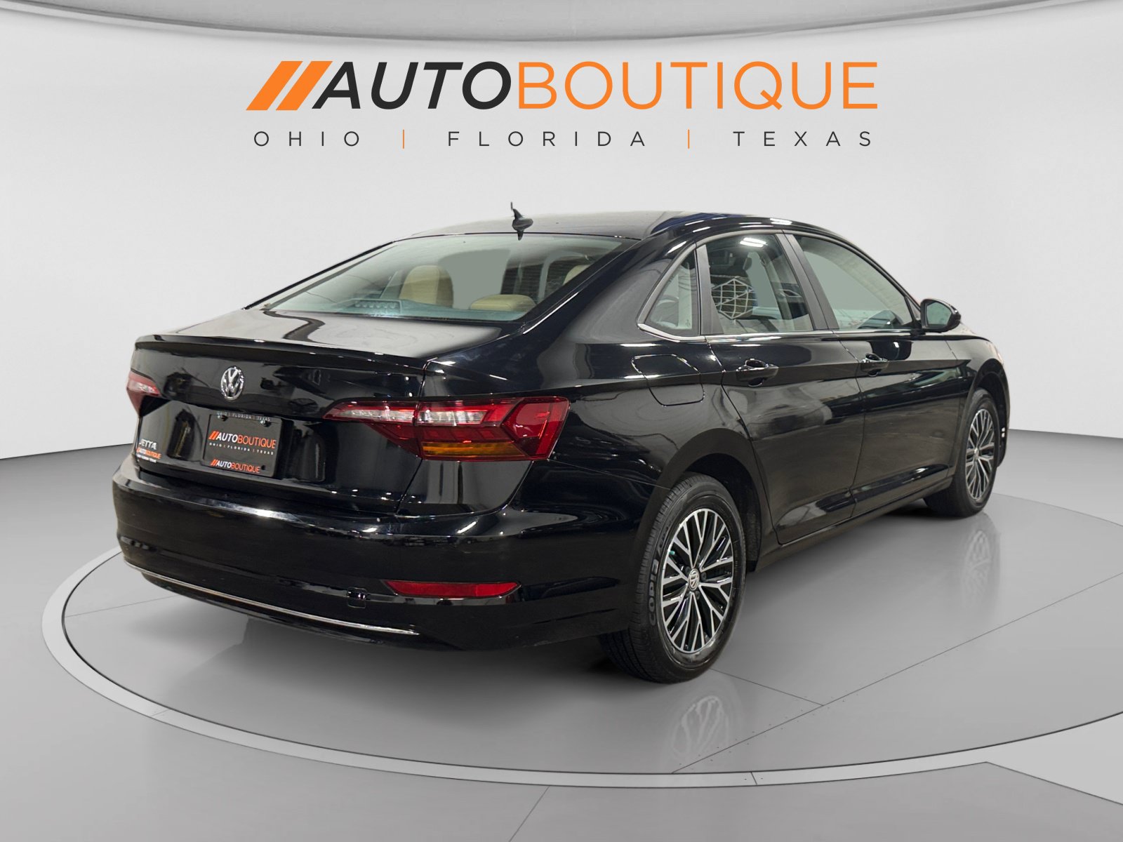 Used 2019 Volkswagen Jetta SE w/ Cold Weather Package FWD image 5