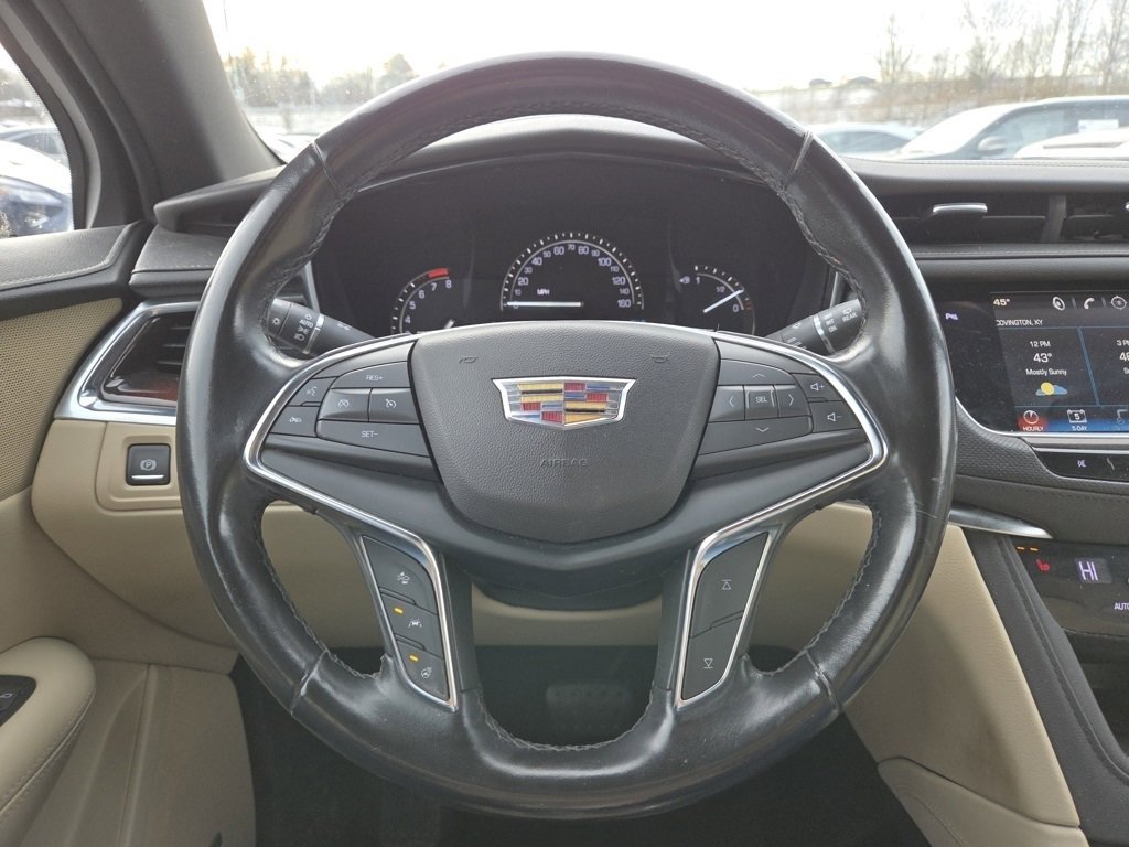 Used 2019 Cadillac XT5 Luxury image 36