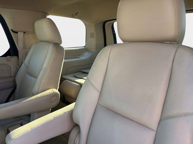 Used 2012 Cadillac Escalade Luxury image 13
