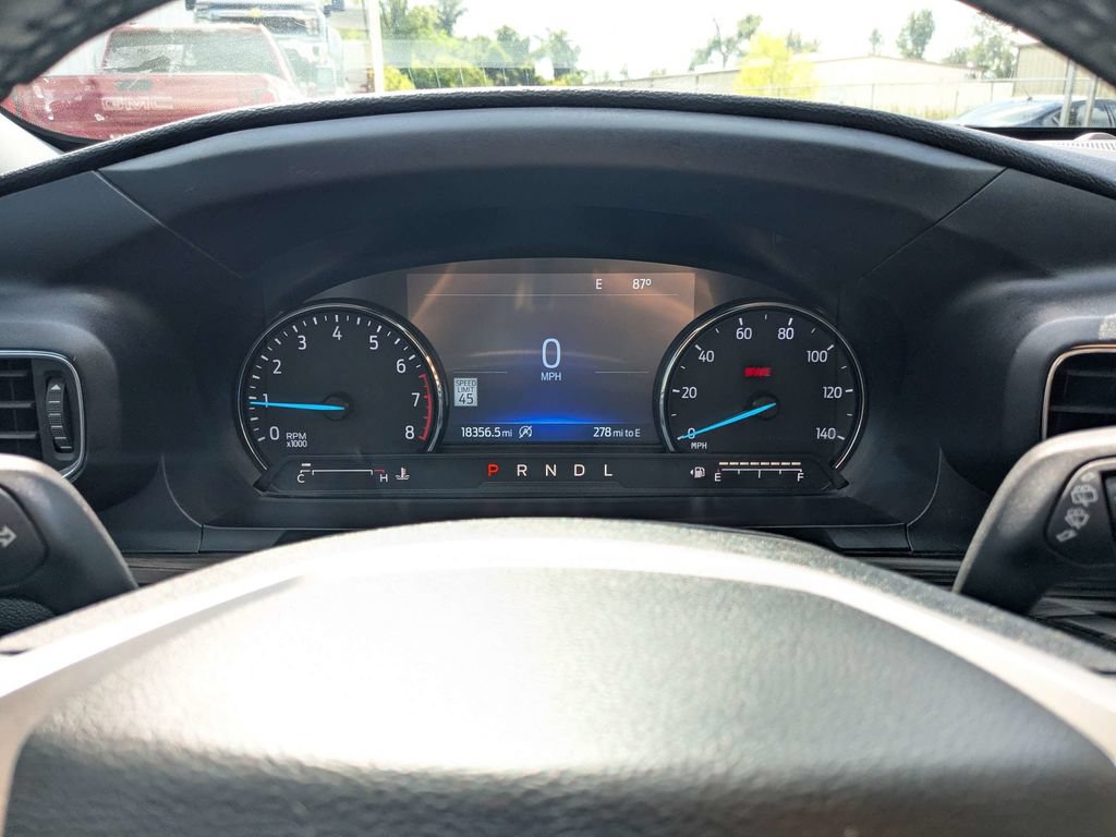Used 2024 Ford Explorer Limited w/ Limited Technology Package RWD image 29