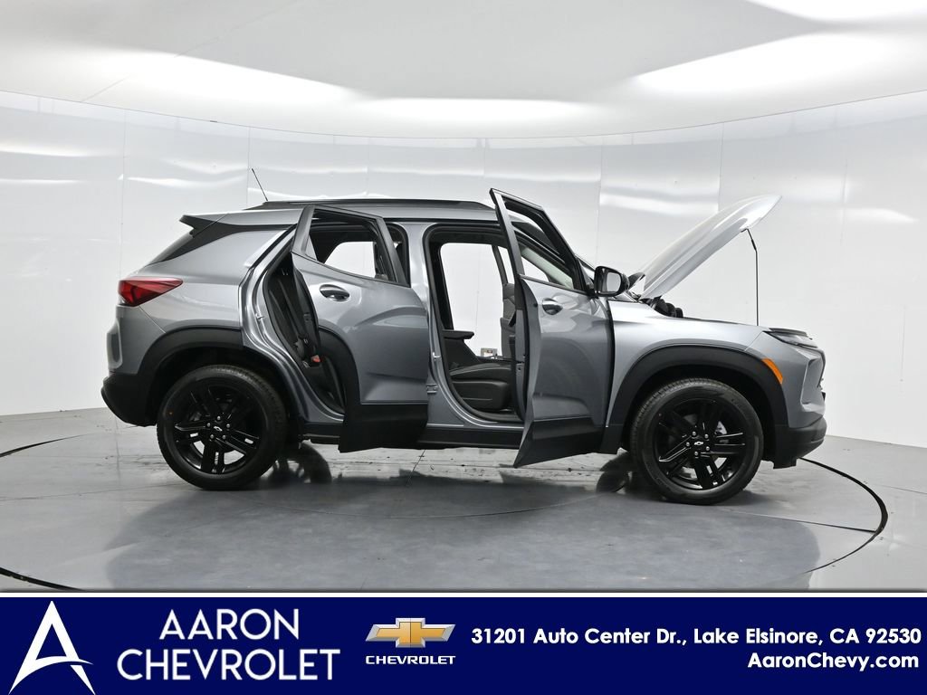 New 2026 Chevrolet TrailBlazer LT w/ Midnight Edition image 3