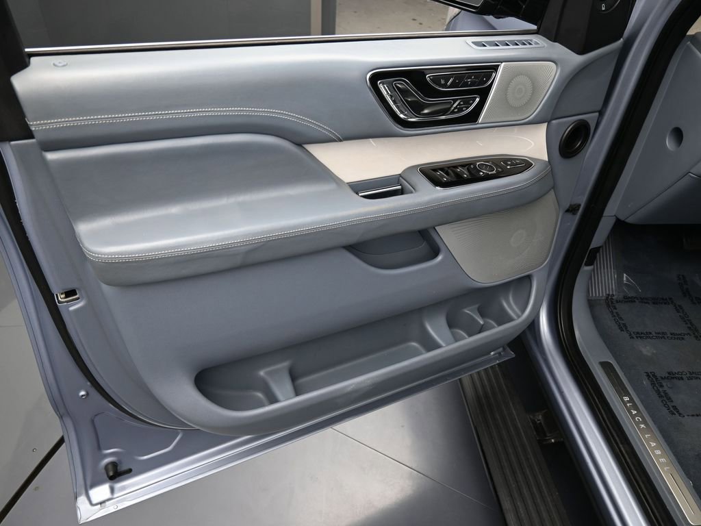 Used 2019 Lincoln Navigator Black Label w/ Cargo Package image 18