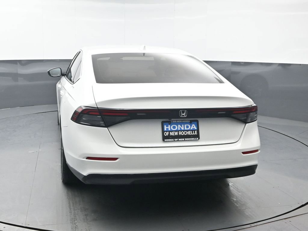 Certified 2023 Honda Accord EX image 5