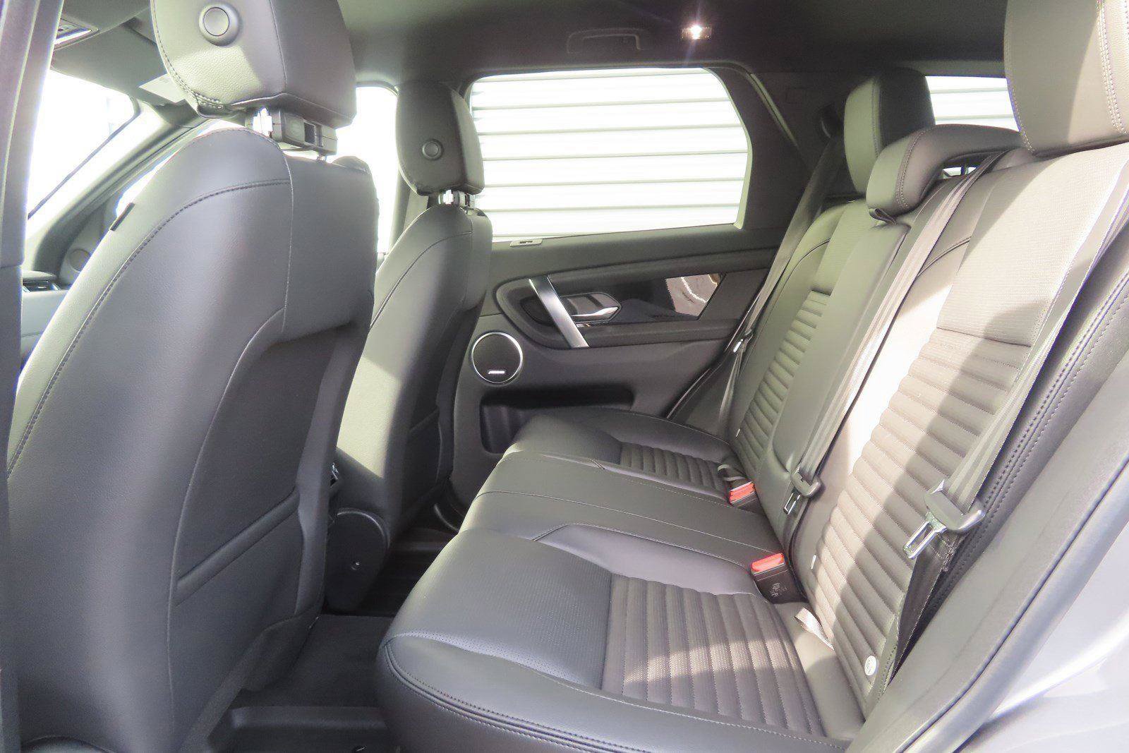 Certified 2023 Land Rover Discovery Sport SE AWD/4WD image 6
