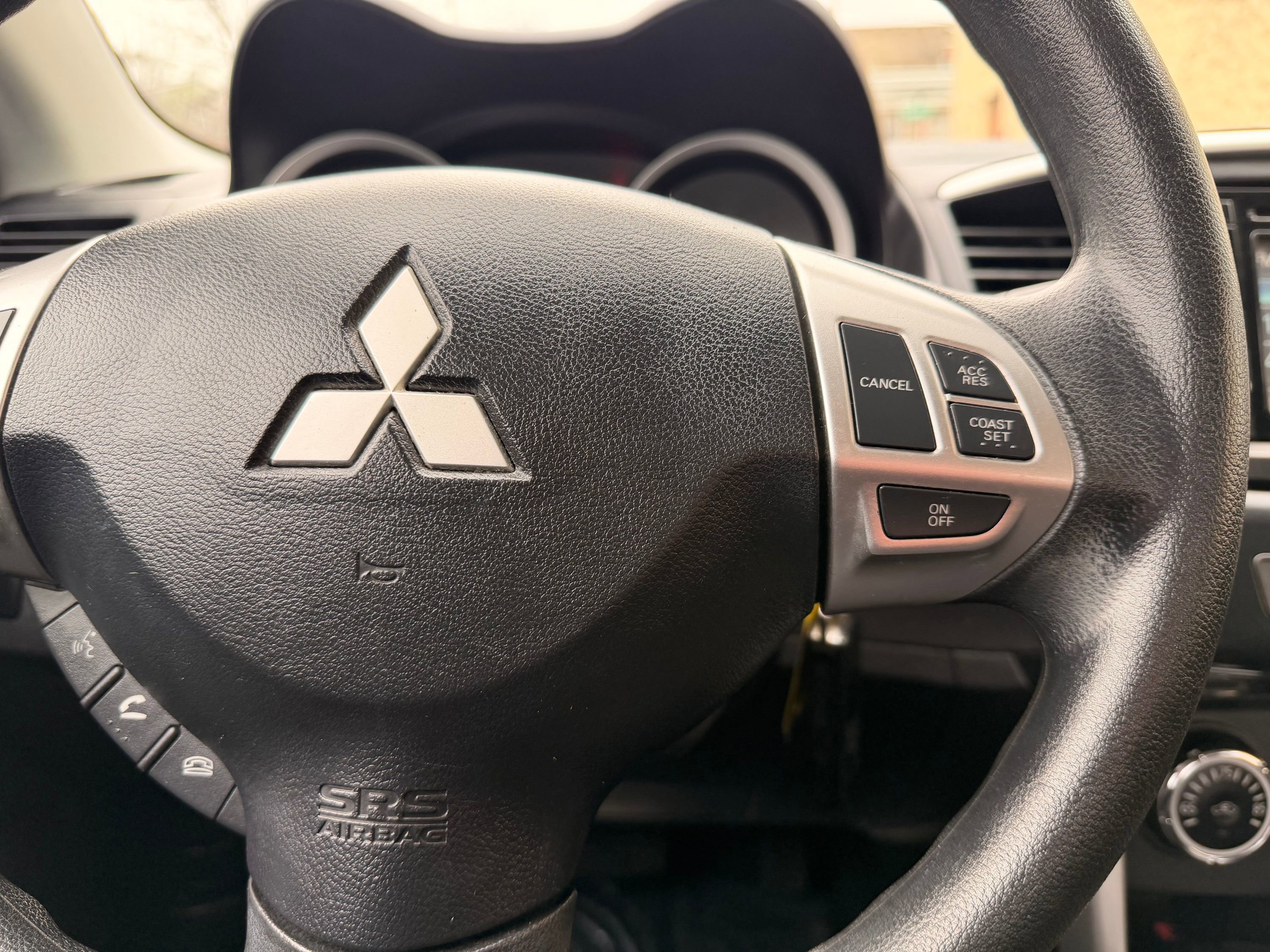 Used 2017 Mitsubishi Lancer ES image 40