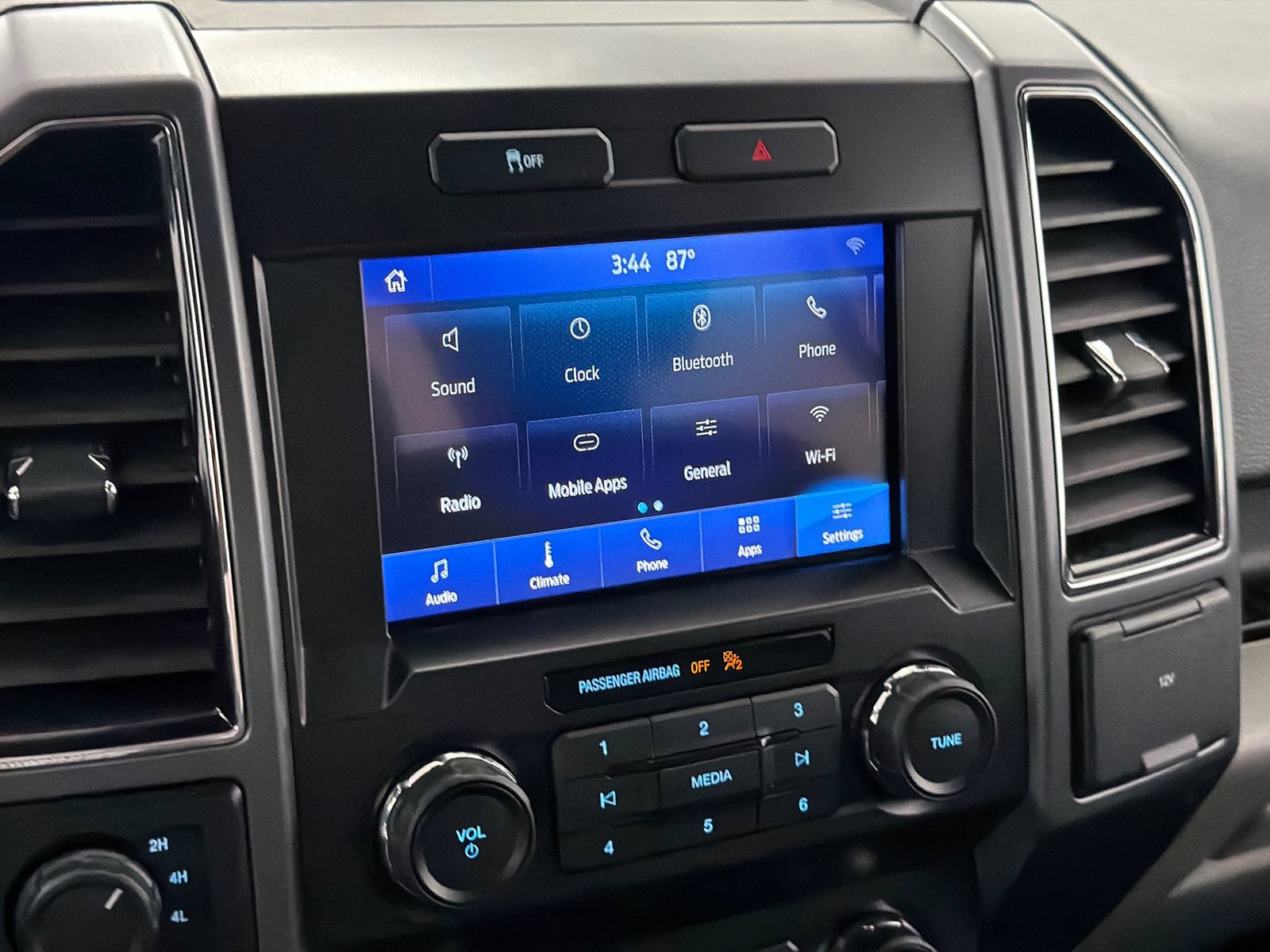 Used 2019 Ford F150 XLT w/ XTR Package AWD/4WD image 22