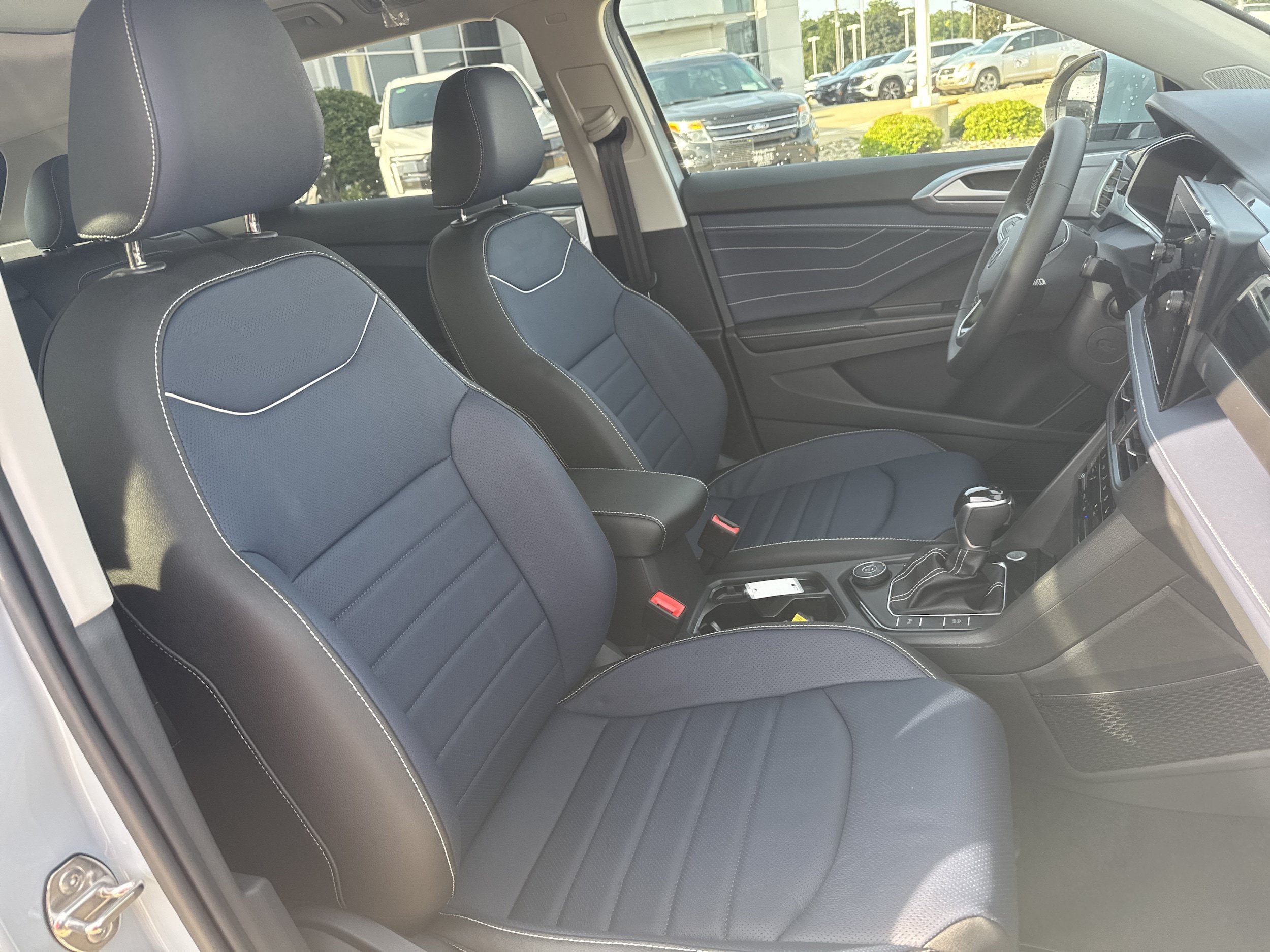 New 2026 Volkswagen Taos SEL AWD/4WD image 7