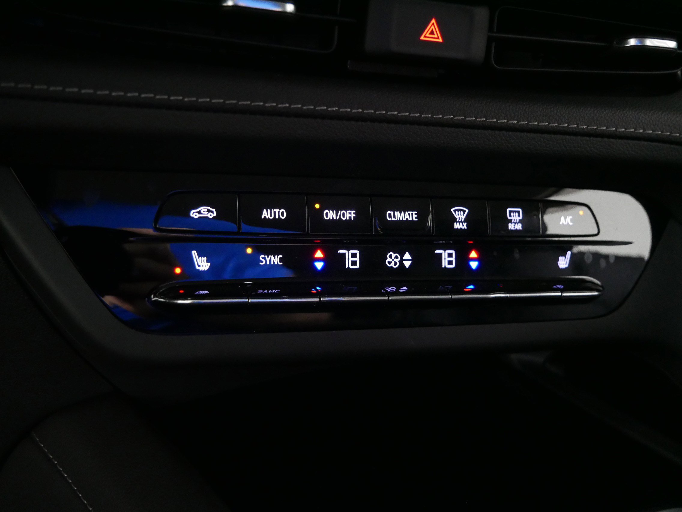 Used 2023 Buick Envision Essence image 23