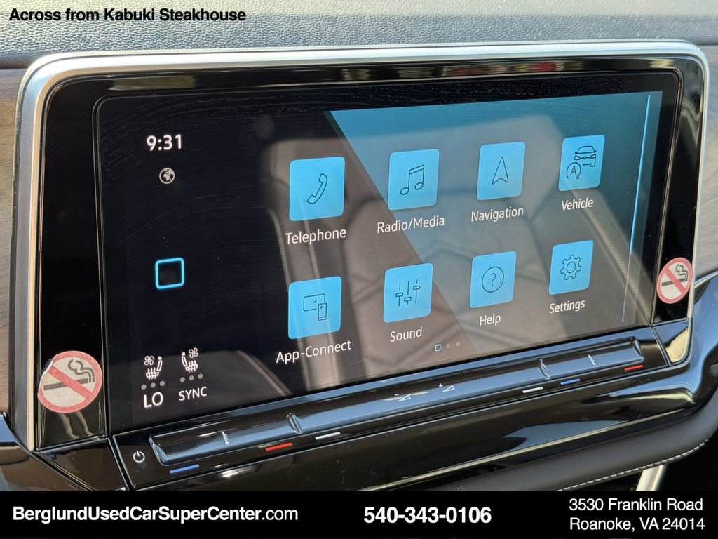 Used 2025 Volkswagen Atlas SE image 22