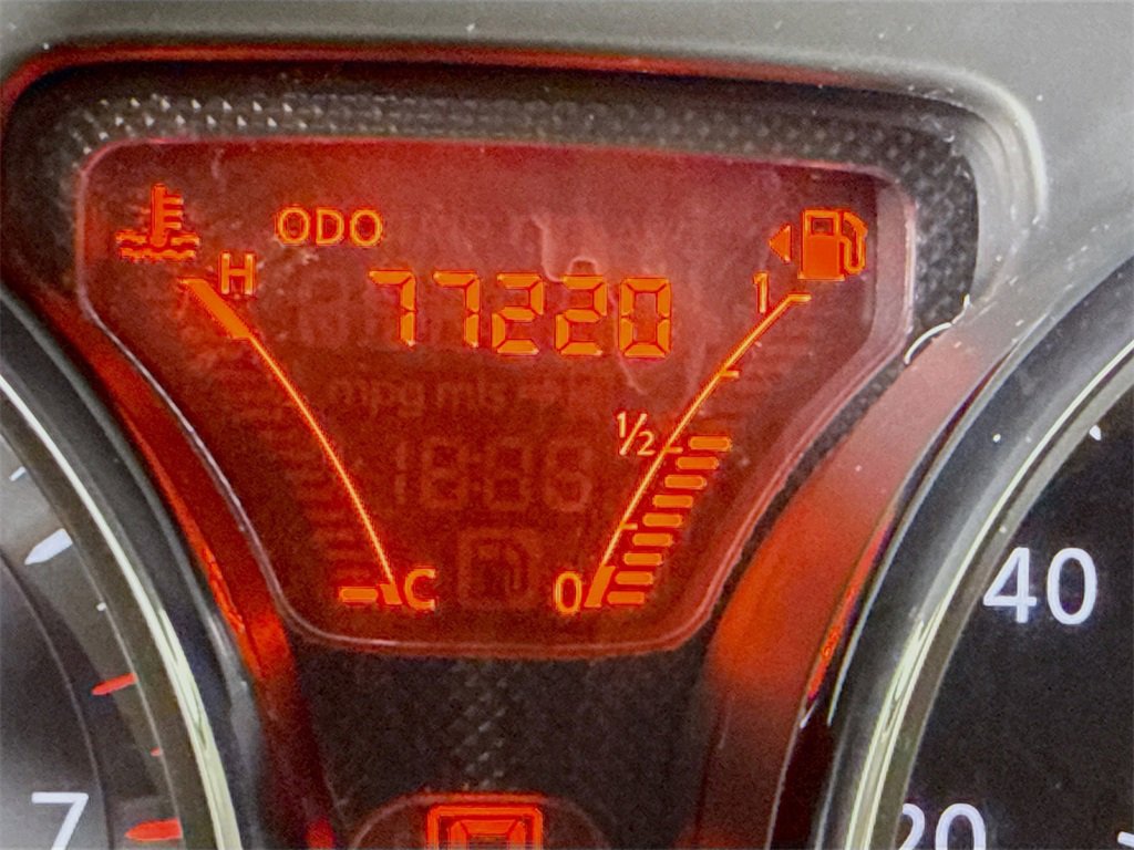 Used 2014 Nissan Versa Note SV image 4