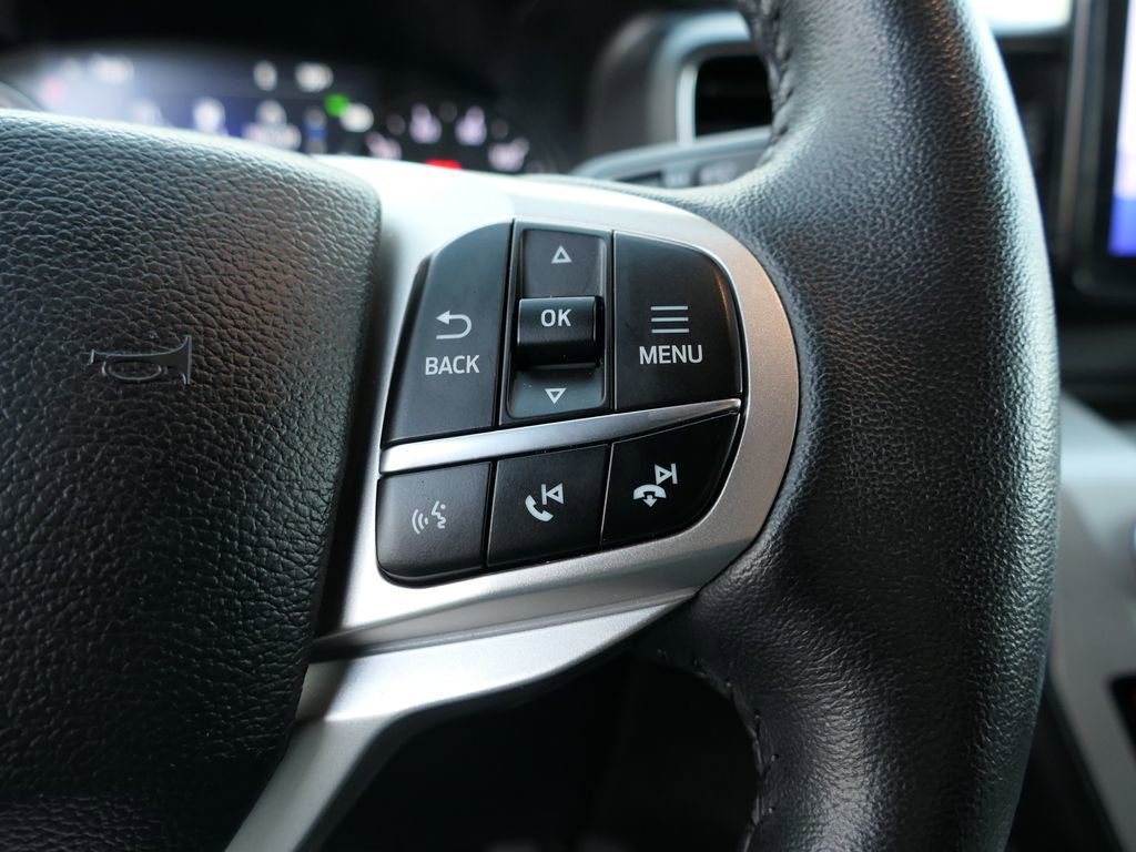Used 2024 Ford Explorer XLT w/ Equipment Group 202A image 17