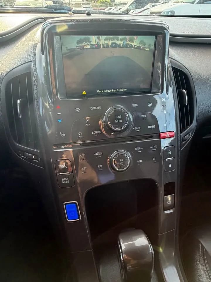 Used 2014 Chevrolet Volt Premium w/ Premium Trim Package FWD image 7