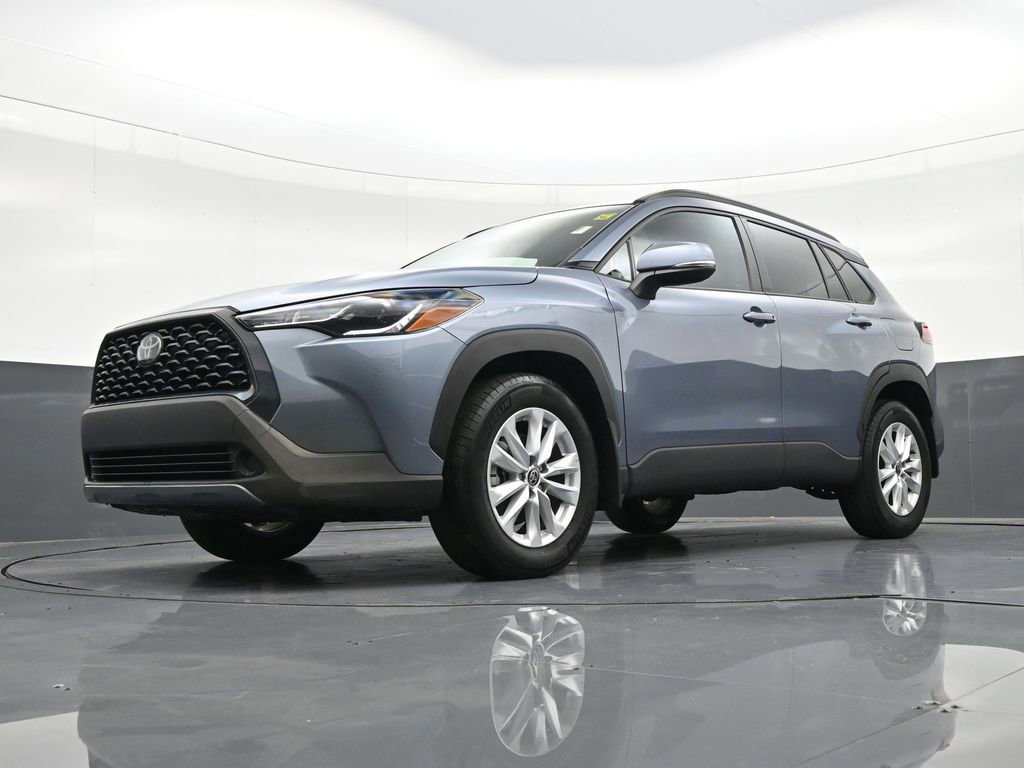 Used 2023 Toyota Corolla Cross LE image 23