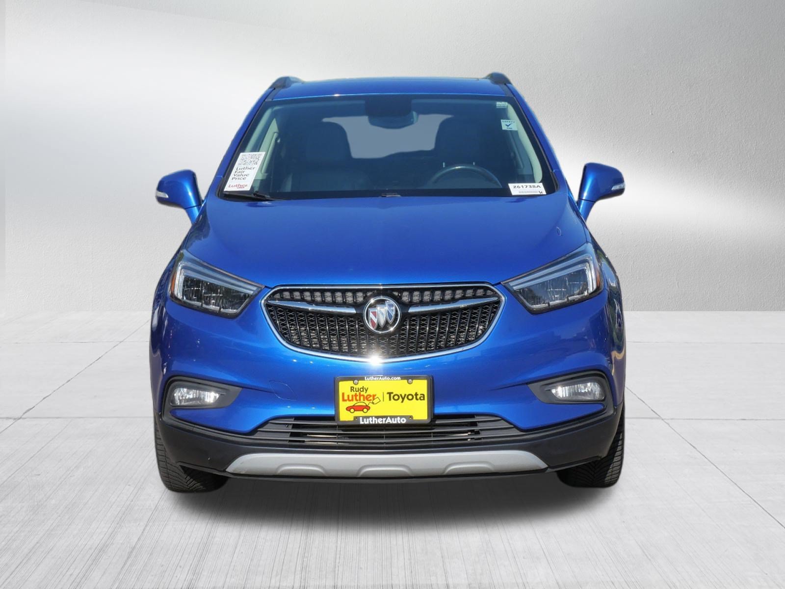 Used 2017 Buick Encore Essence w/ Experience Buick Package AWD/4WD image 2