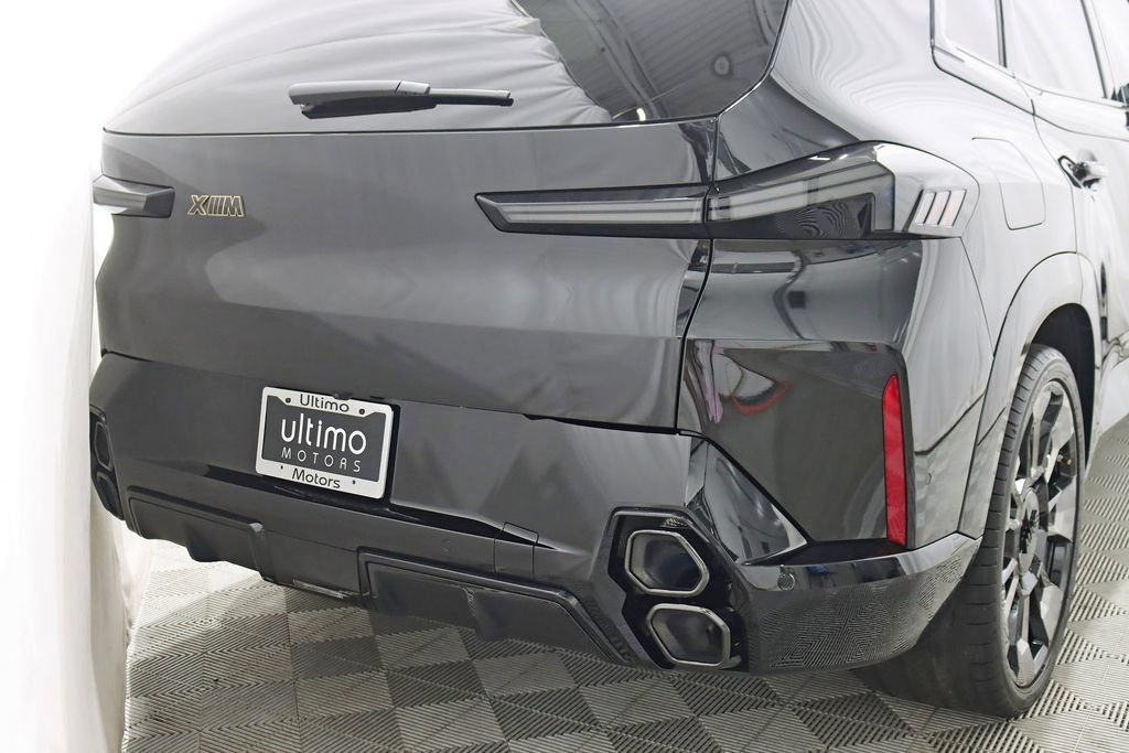 Used 2023 BMW XM AWD/4WD image 11