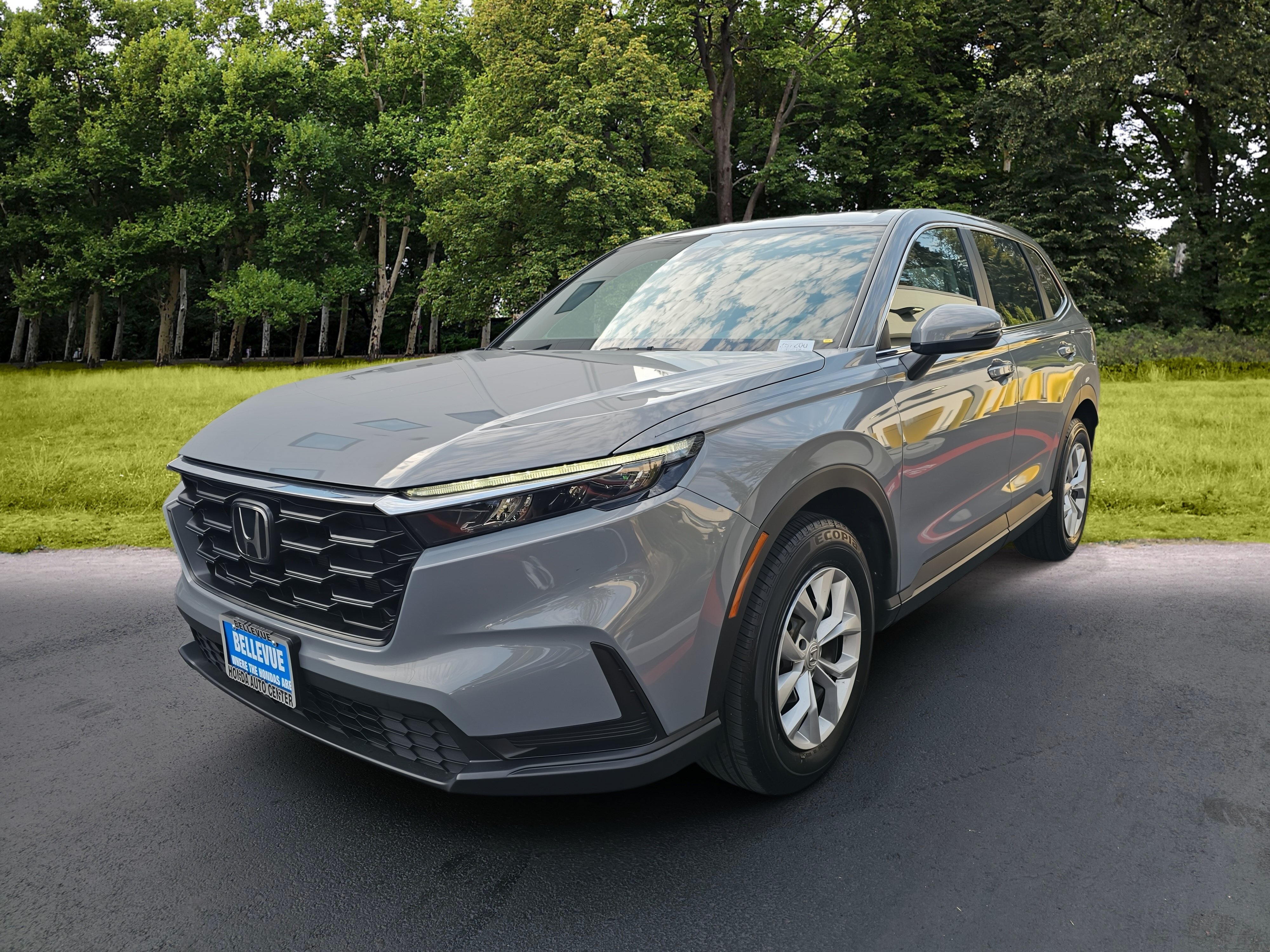 Certified 2025 Honda CR-V LX image 3
