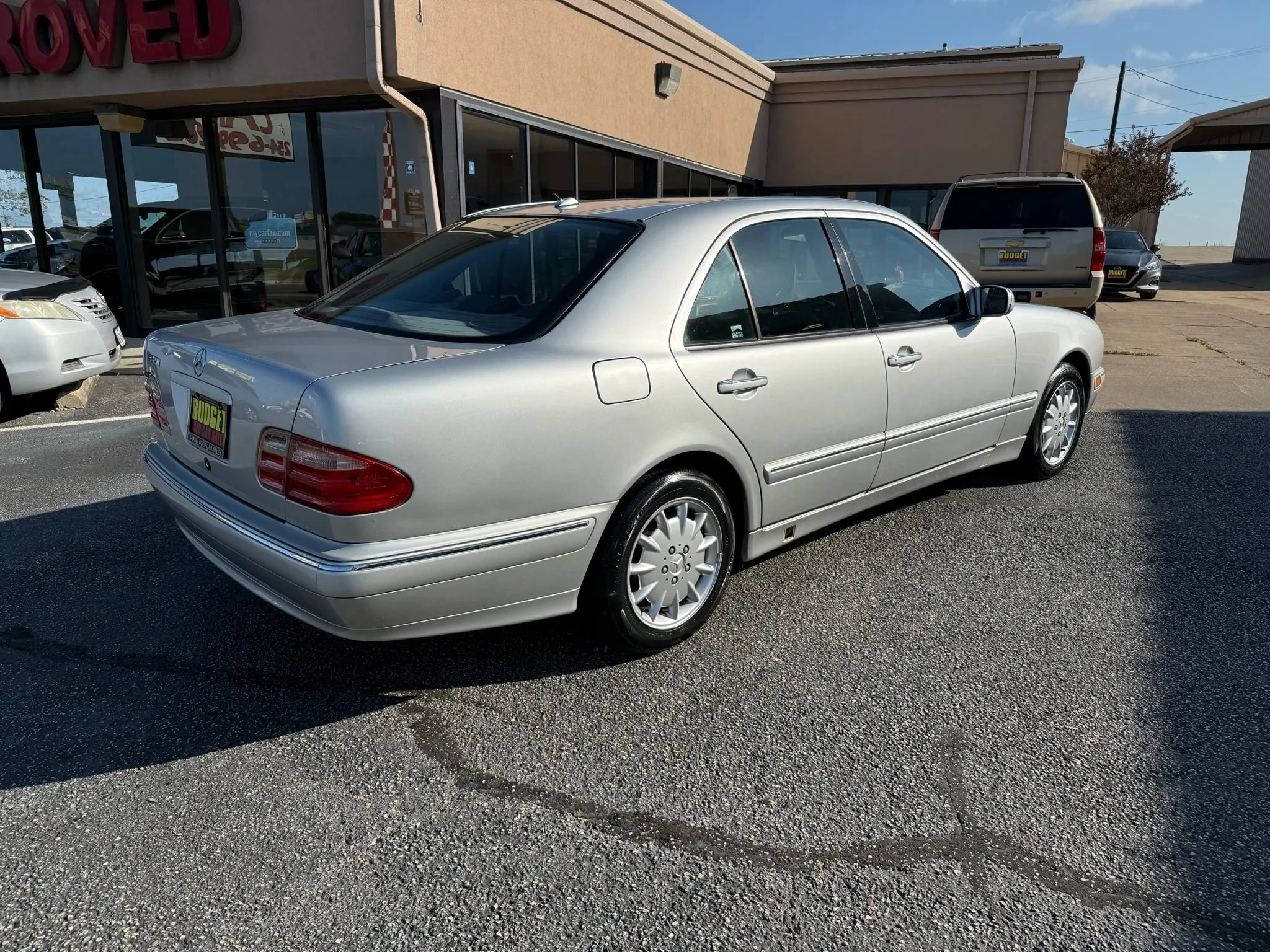 Used 2001 Mercedes-Benz E 320 Sedan image 5