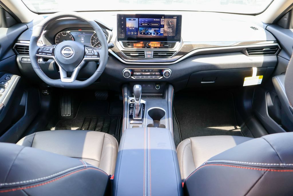 New 2026 Nissan Altima 2.5 SR w/ SR Premium Package FWD image 6