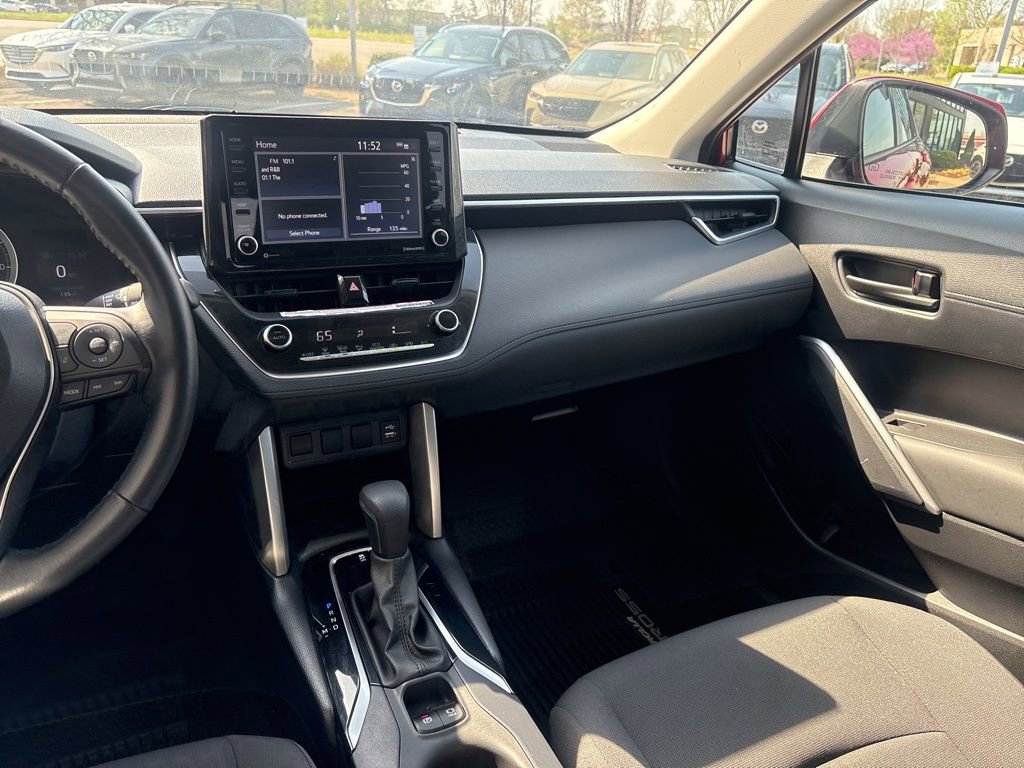 Used 2022 Toyota Corolla Cross LE FWD image 24