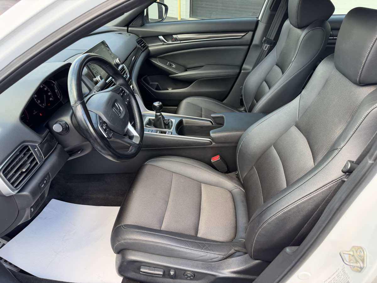 Used 2019 Honda Accord Sport image 11