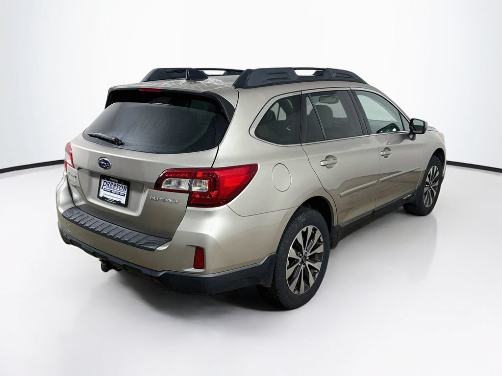 Used 2016 Subaru Outback 2.5i Limited AWD/4WD image 5