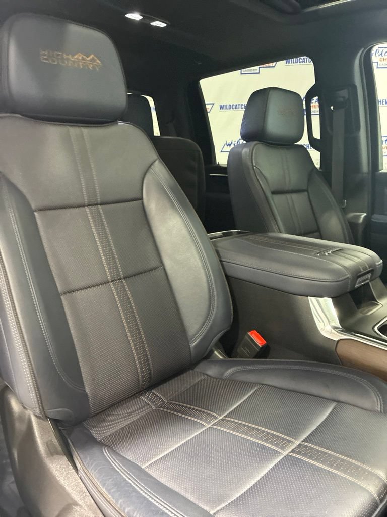 Used 2025 Chevrolet Silverado 2500 High Country w/ High Country Premium Package AWD/4WD image 51