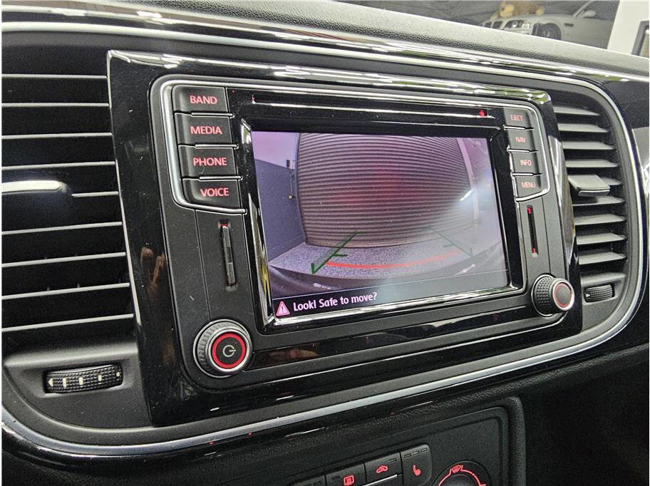 Used 2016 Volkswagen Beetle 1.8T SEL w/ Lighting Package image 19