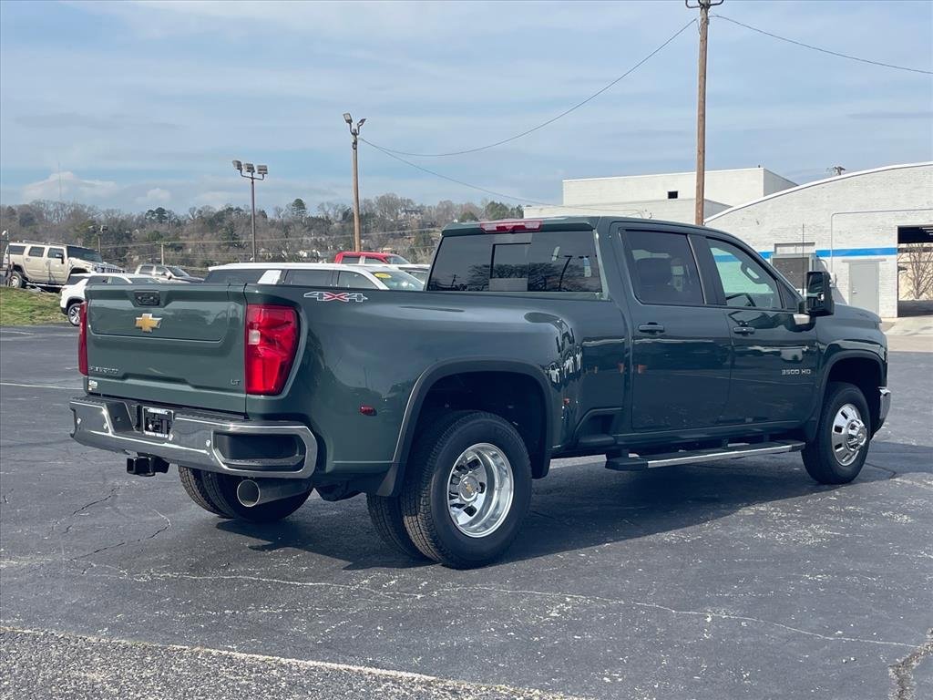 New 2026 Chevrolet Silverado 3500 LT w/ All Star Edition AWD/4WD image 7