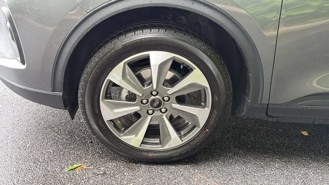 Certified 2024 Ford Escape Platinum AWD/4WD image 13