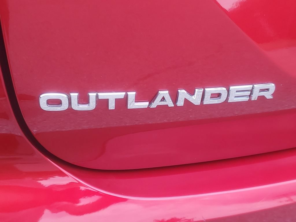 Used 2024 Mitsubishi Outlander SE AWD/4WD image 36