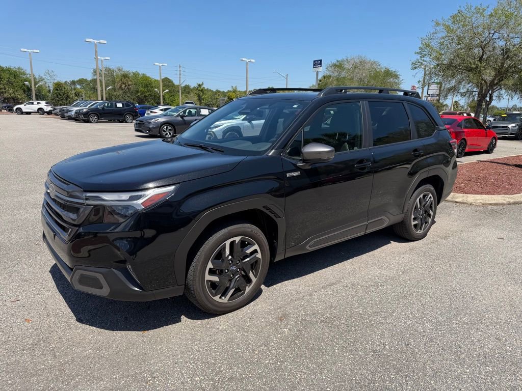 Used 2025 Subaru Forester Limited AWD/4WD image 13