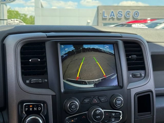 Used 2019 RAM 1500 Express w/ Wheel & Sound Group AWD/4WD image 3
