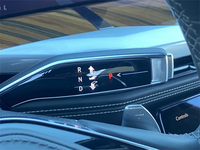 Used 2025 Cadillac Escalade Sport Platinum image 16